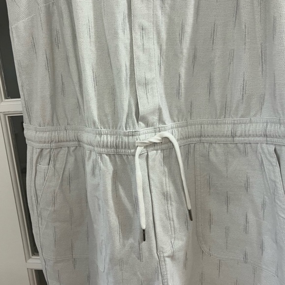 Athleta Grey Printed Farallon Romper Shorts Jumpsuit  - Size 1X - Picture 7 of 10